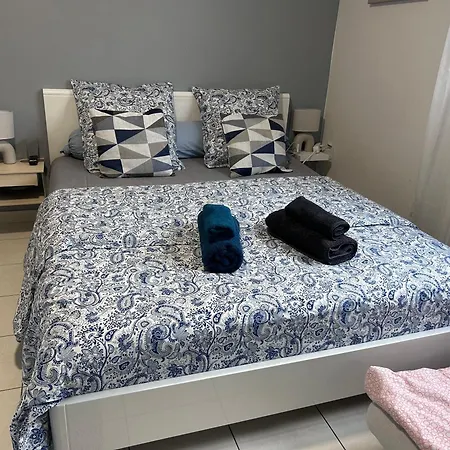 Le Petit Loft Apartment Bobigny