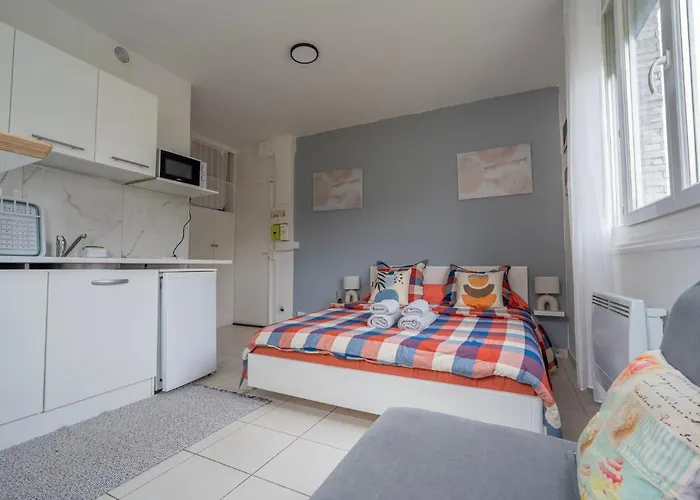 Le Petit Loft Apartment Bobigny